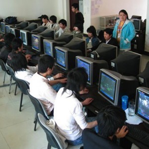 Chinese Prisoners Forced to Play Games Online